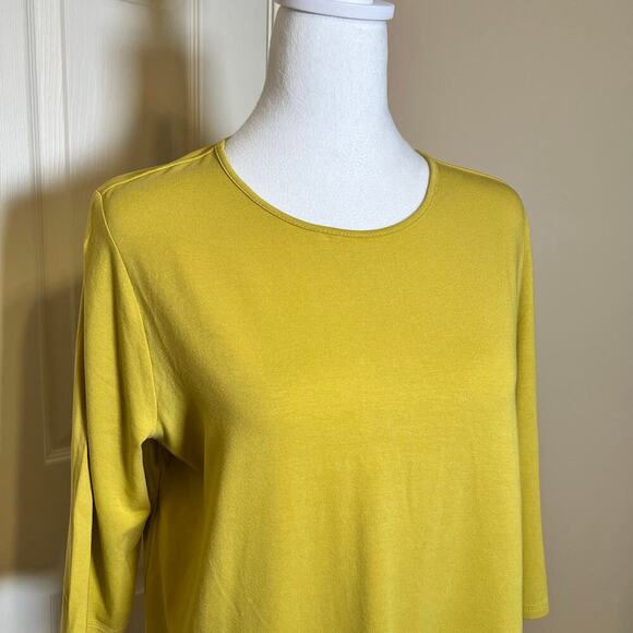 J. Jill Wearever Collection Golden Yellow Flowy Stretchy Top Size Medium EUC - Picture 2 of 9